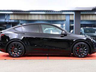 Tesla Model Y Performance Dual Motor AWD 393kW