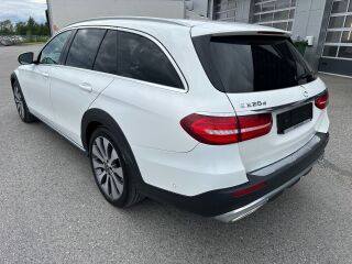 Mercedes-Benz E 220 4MATIC All Terrain 9G Tronic 2.0 143kW