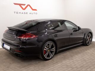 Porsche Panamera GTS 324kW