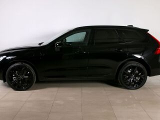 Volvo XC60 AWD BLACK EDITION INTELLI SAFE PRO 2.0 T6 Recharge Long Range Plug-In-Hybrid 293kW