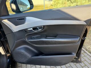 Volvo XC90 2.0 165kW