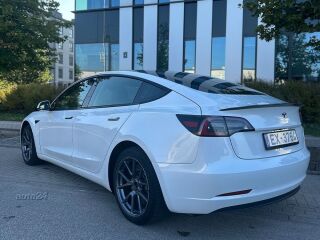 Tesla Model 3 SR+ 239kW