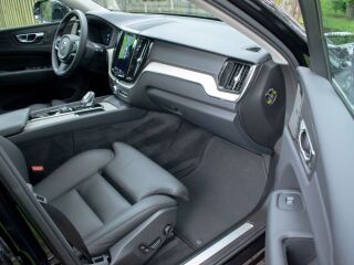 Volvo XC60 AWD T6 Long Range Recharge Inscription Intell 2.0 Recharge Long Range Plug In Hybrid 293кВ