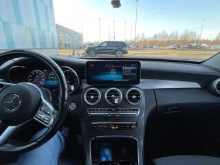 Mercedes-Benz C 300 2.0 143kW
