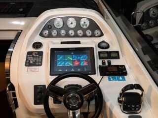 Bavaria 34HT Sport 37ft 2 x Volvo Penta D4 382кВ