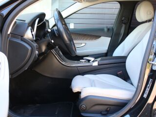 Mercedes-Benz C 220 4matic R4 125kW