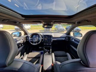 Volvo XC40 R-DESIGN AWD 4x4 HARMAN/KARDON 2.0 R4 110kW