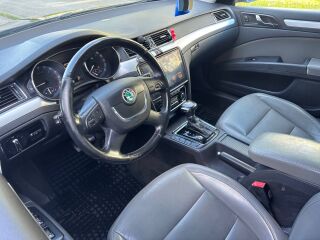 Skoda Superb HIGHLINE 2.0 R4 TDI 103kW
