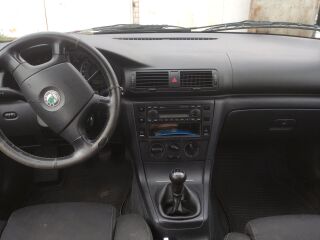 Skoda Superb 2.8 142kW