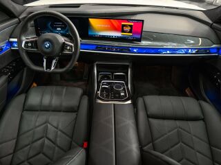 BMW i7 eDrive50 M Sport pakett 250kW