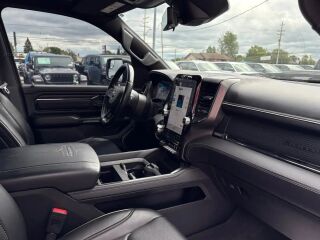 Ram 1500 Limited Night Crew Cab eTorque 5.7 V8 Hemi 395hp