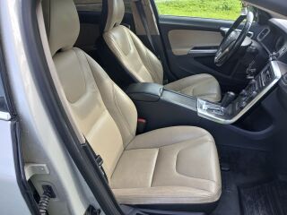 Volvo V60 D3 Momentum 2.0 R5 120кВ