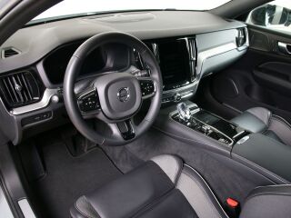 Volvo V60 AWD PLUS DARK INTELLI SAFE PRO 2.0 T6 Recharge Long Range Plug In Hybrid 293kW