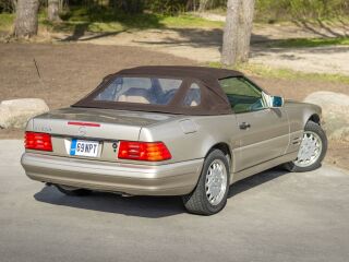 Mercedes-Benz SL 500 5.0 V8 235kW