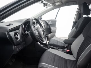 Toyota Auris 1.6 97kW