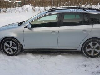 Volkswagen Golf 1.6 77kW