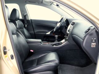 Lexus IS 220 Luxury 2.2 D 130kW