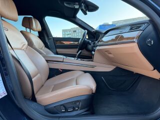 BMW 740 3.0 225кВ