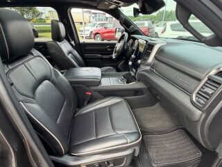 Ram 1500 Limited Night Crew Cab 5.7 V8 Hemi 395hp