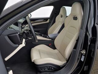 Porsche Panamera GTS 4.0 368kW