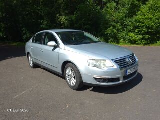 Volkswagen Passat FSI 2.0 R4 110kW
