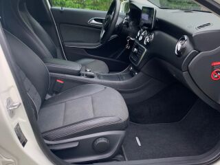 Mercedes-Benz A 180 1.6 90kW