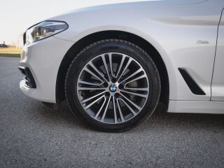 BMW 530 Sportpakett 3.0 195kW