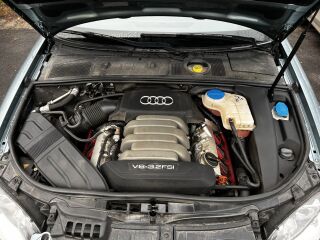 Audi A4 Cabrio Audi Exclusive S-Line 3.2 V6 188kW