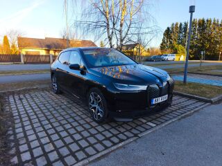 BMW iX xDrive 40 240кВ