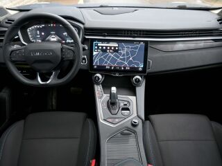 Lynk & Co 01 MORE/RECHARGE/INFINITY/INTELLI SAFE/XENIUM/ 1.5 Twin-Engine PLUG-IN-HYBRID MY22 192kW