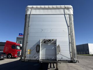 Schmitz Semitrailer Curtainsider Standard