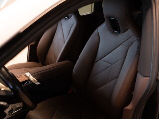 BMW iX xDrive 40 102кВ
