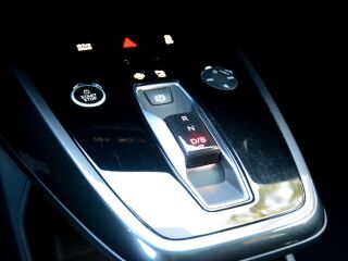 Audi Q4 e-tron S-Line / Competition 125кВ