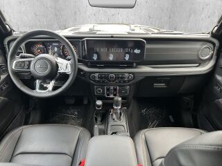 Jeep Wrangler MY25 Sahara 4x4 AT8 2.0 200kW