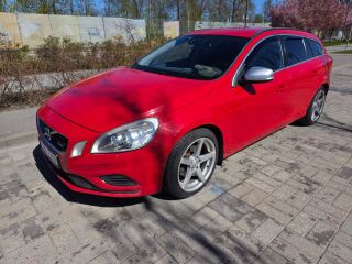 Volvo V60 RDESIGN 1.6 r4 tdi 84kW