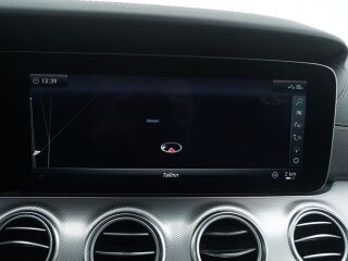Mercedes-Benz E 220 2.0 143kW