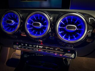 Mercedes-Benz CLA 180 Coupe 1.5 d 85kW