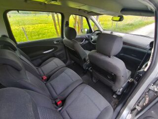 Ford Galaxy Ghia 2.0 103кВ