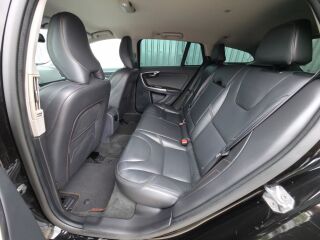 Volvo V60 Ocean Race Onyx Black 2.0 88кВ