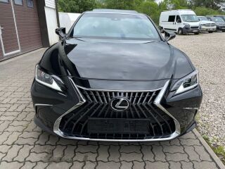 Lexus ES 300h 131kW