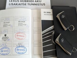 Lexus ES 300h 2.5 131kW