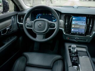 Volvo V90 Cross Country AWD B5 ULTIMATE Xenium FULLOPT 2.0 B5 MHEV KERS Kerghübriid 183kW