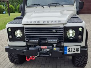 Land Rover Defender 2.4 90kW