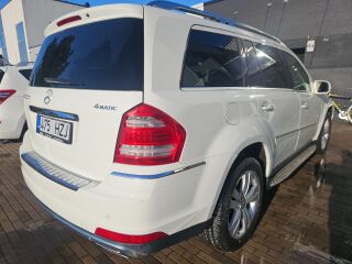 Mercedes-Benz GL 350 350 CDI 4MATIC Facelift 3.0 165kW