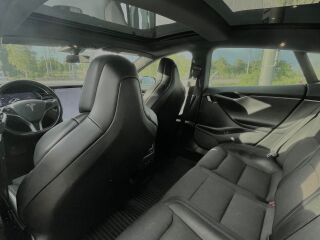 Tesla Model S 158кВ
