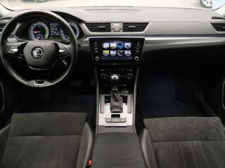 Skoda Superb Elegance iV Plug In 1.4 115kW