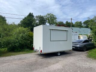 Rybinska Trailer Foodtruck / Kiosk