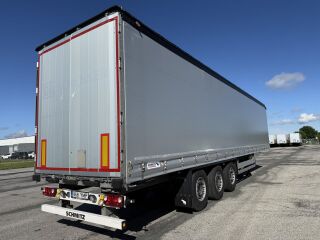 Schmitz Semitrailer Curtainsider Standard