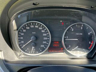 BMW 320 2.0 R4 120kW