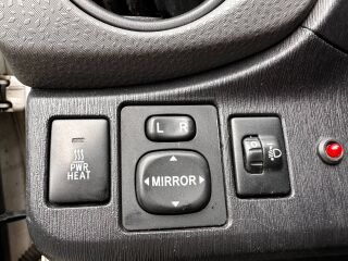 Toyota Yaris 1.4 66кВ
